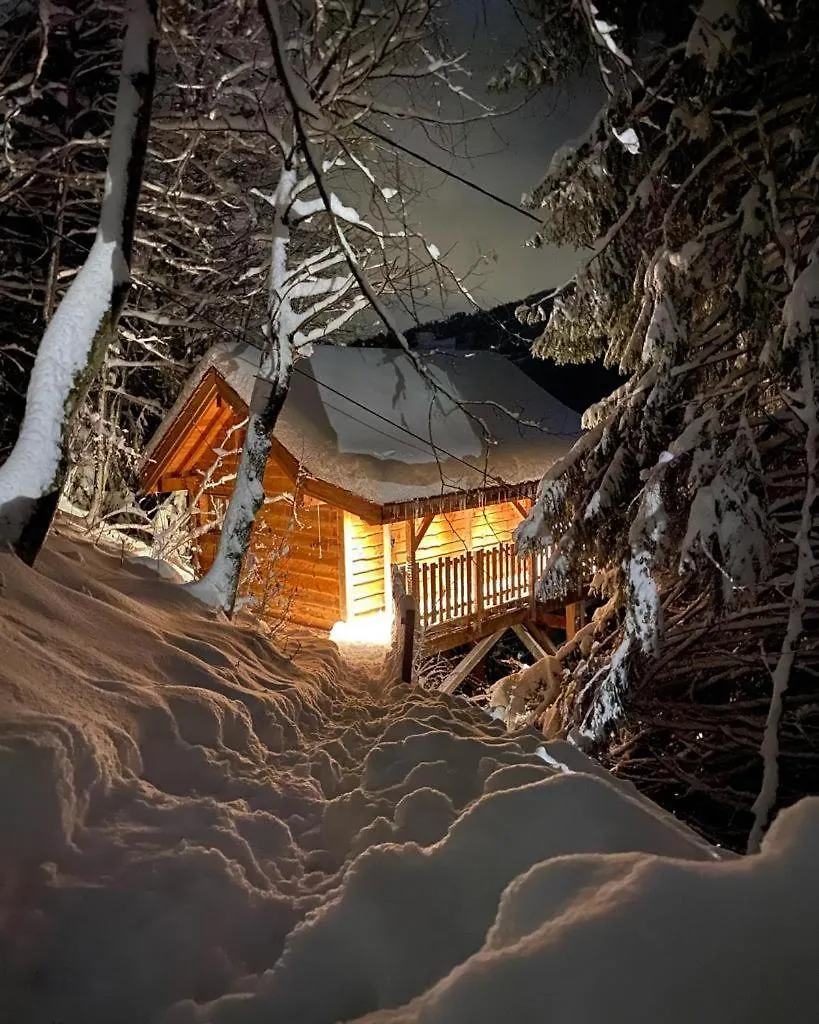 Hotel La-Haut Cabanes Perchees La Thuile France
