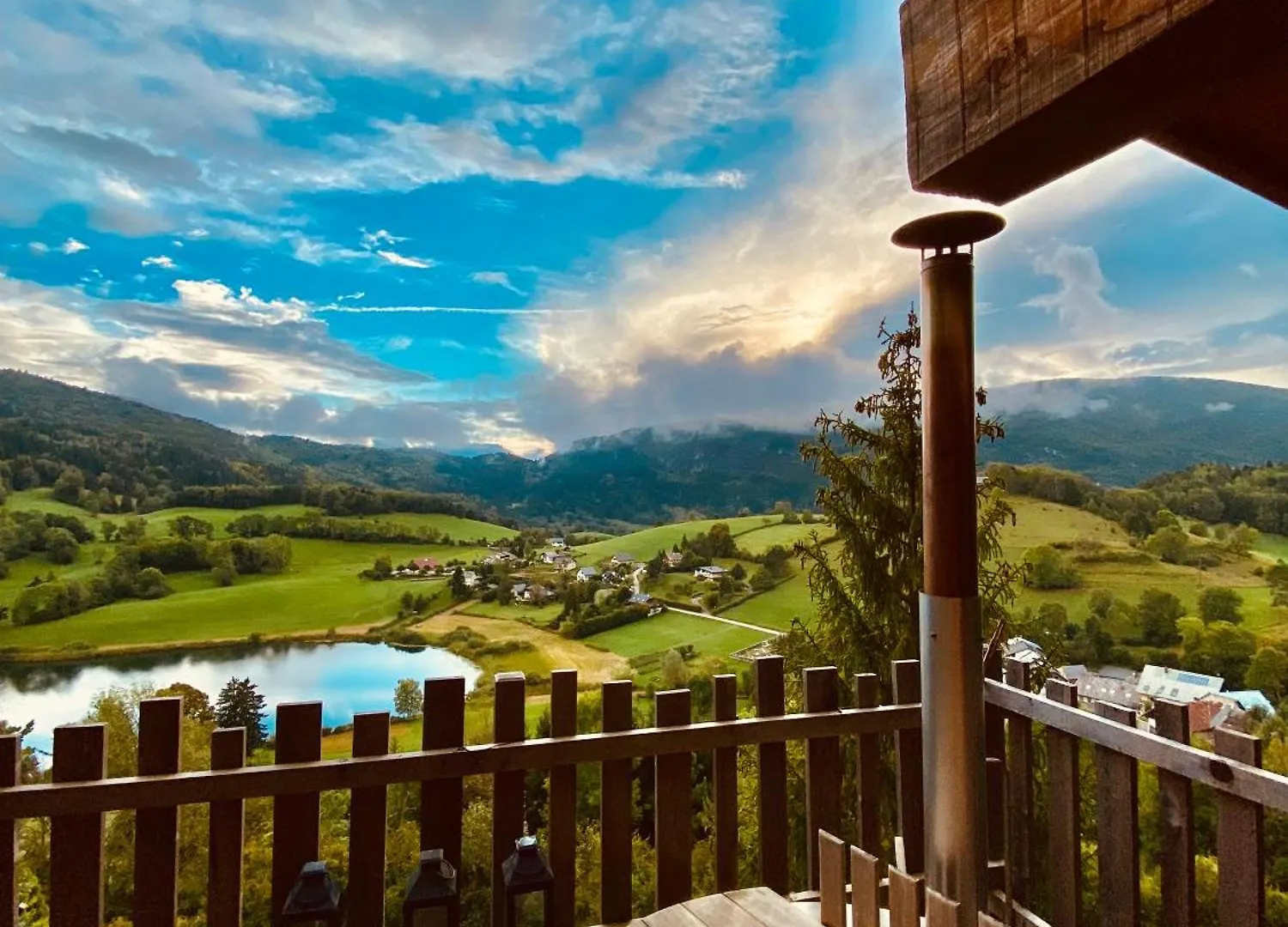 La-Haut Cabanes Perchees La Thuile Hotel
